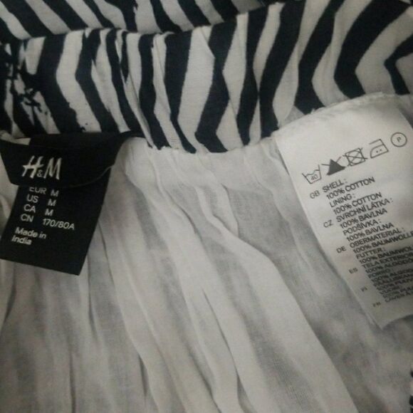 H&M layered print MiniSkirt - Picture 5 of 5